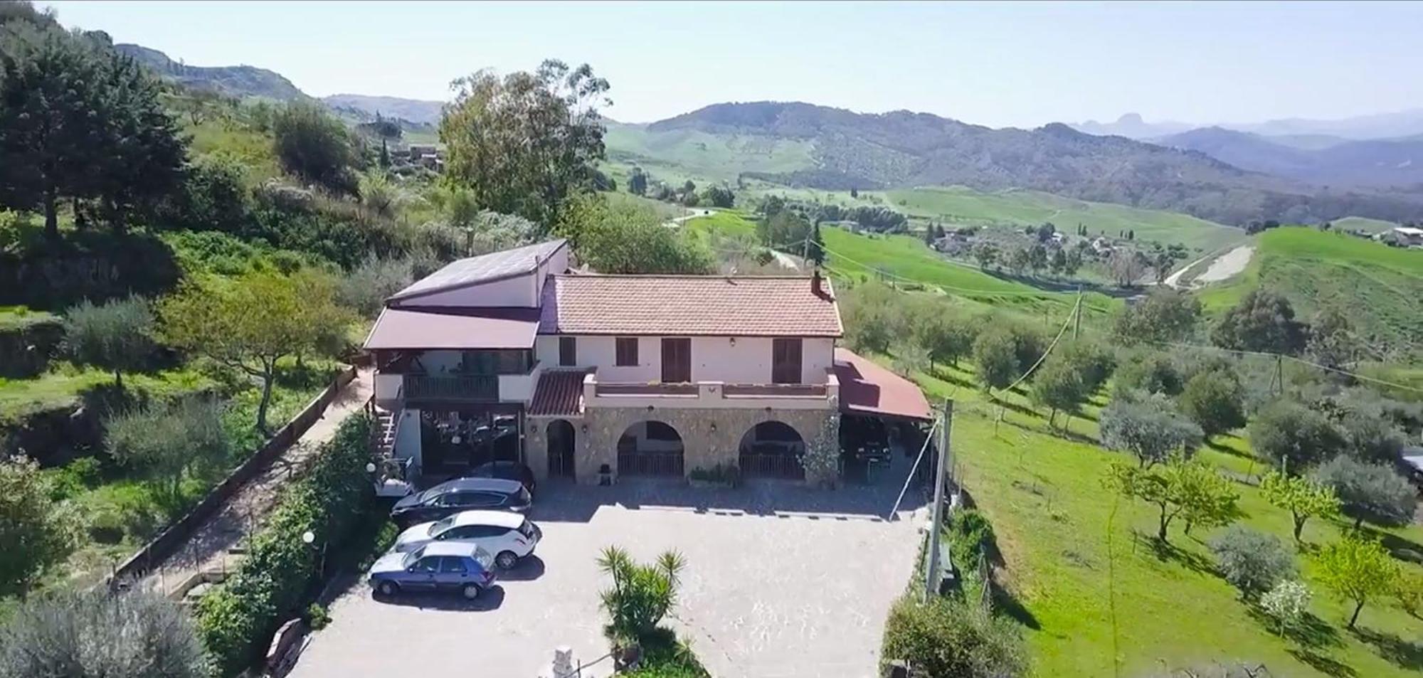 B&B Profumi Di Sicilia San Cataldo  Εξωτερικό φωτογραφία